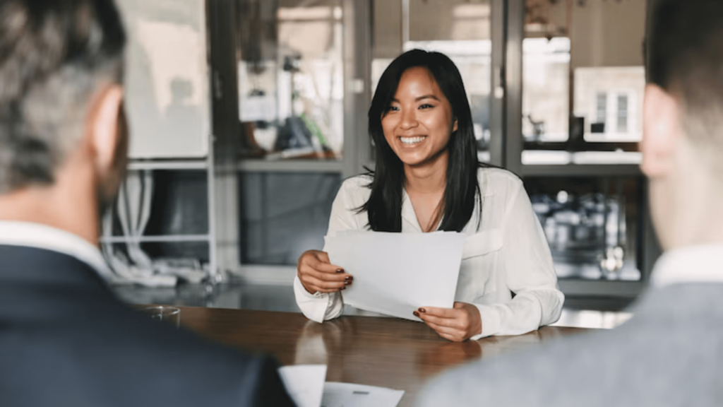 Veja as melhores dicas de como escolher roupas para diferentes entrevistas de emprego.